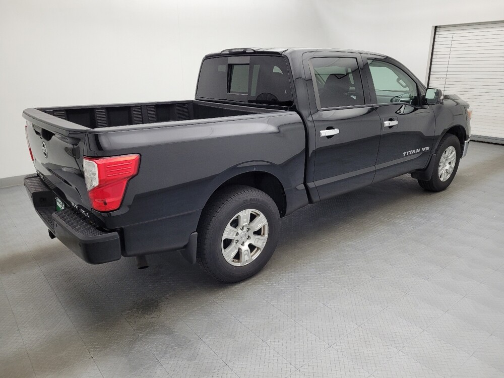 2018 Nissan Titan in Wilmington, NC 28405 - 18084125 10