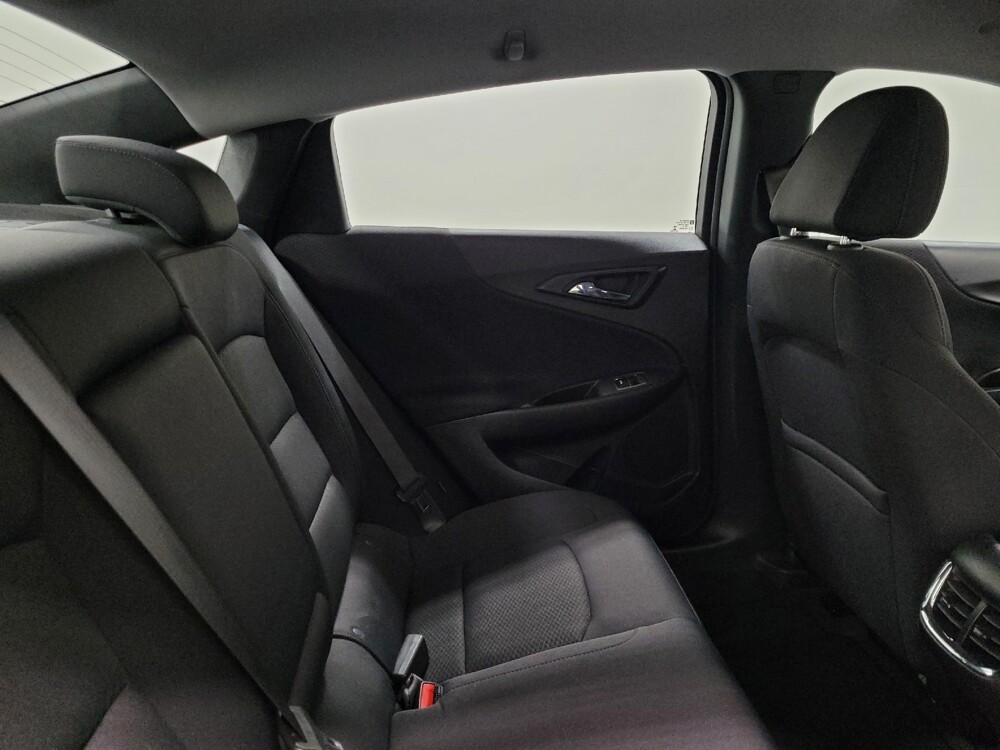 2021 Chevrolet Malibu in Allentown, PA 18103 - 18084127 19