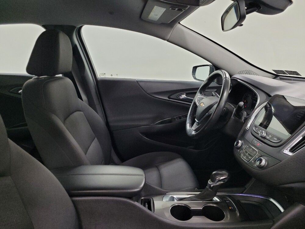 2021 Chevrolet Malibu in Allentown, PA 18103 - 18084127 21