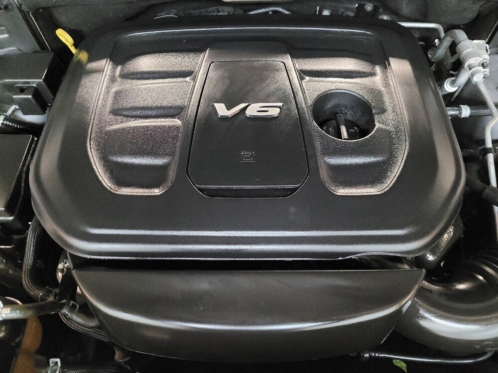 2016 Jeep Grand Cherokee in Mesa, AZ 85210 - 18084134 30