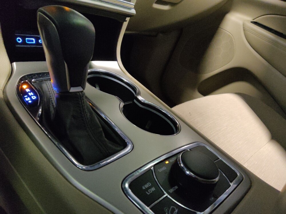 2016 Jeep Grand Cherokee in Mesa, AZ 85210 - 18084134 26