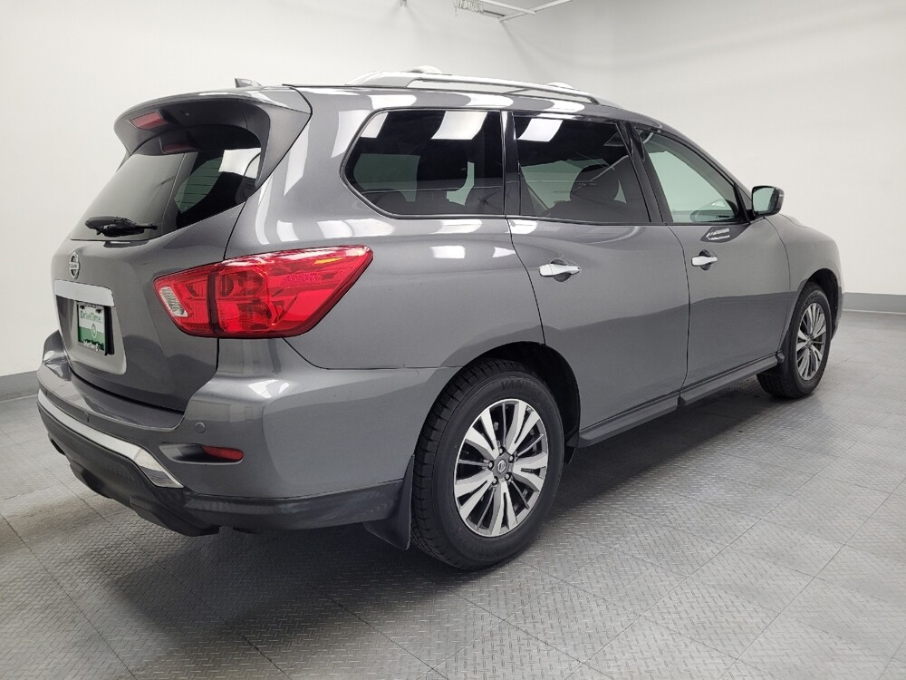 2019 Nissan Pathfinder in Reno, NV 89502 - 18084140 10