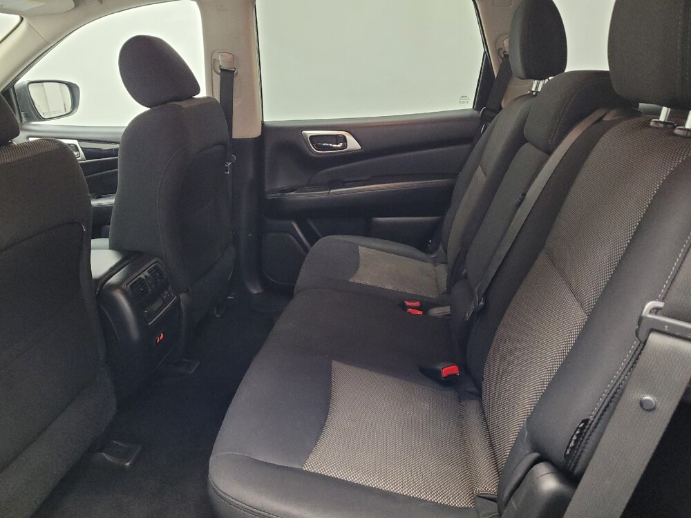 2019 Nissan Pathfinder in Reno, NV 89502 - 18084140 18