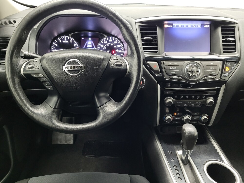 2019 Nissan Pathfinder in Reno, NV 89502 - 18084140 22