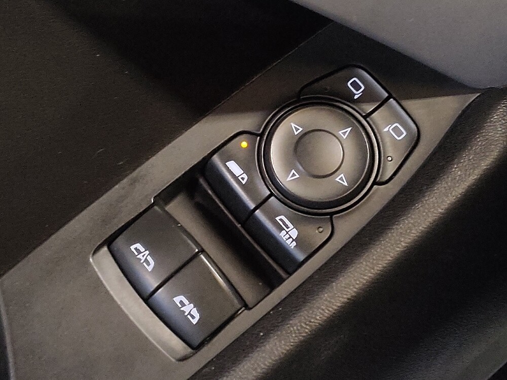 2020 Chevrolet Camaro in Miami, FL 33157 - 18084143 27