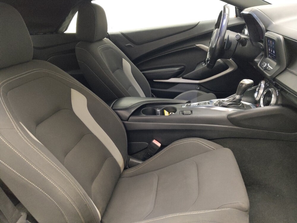 2020 Chevrolet Camaro in Miami, FL 33157 - 18084143 21