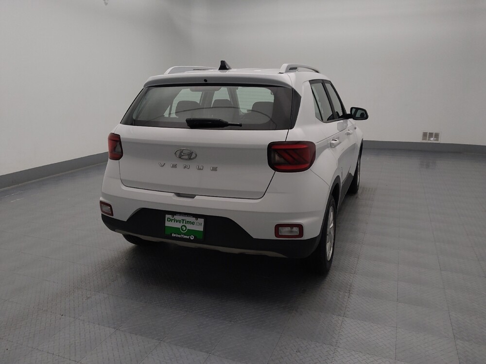 2020 Hyundai Venue in Wichita, KS 67207 - 18084153 7