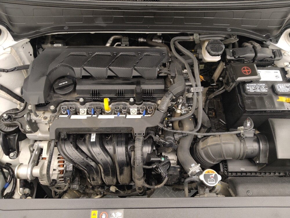 2020 Hyundai Venue in Wichita, KS 67207 - 18084153 30