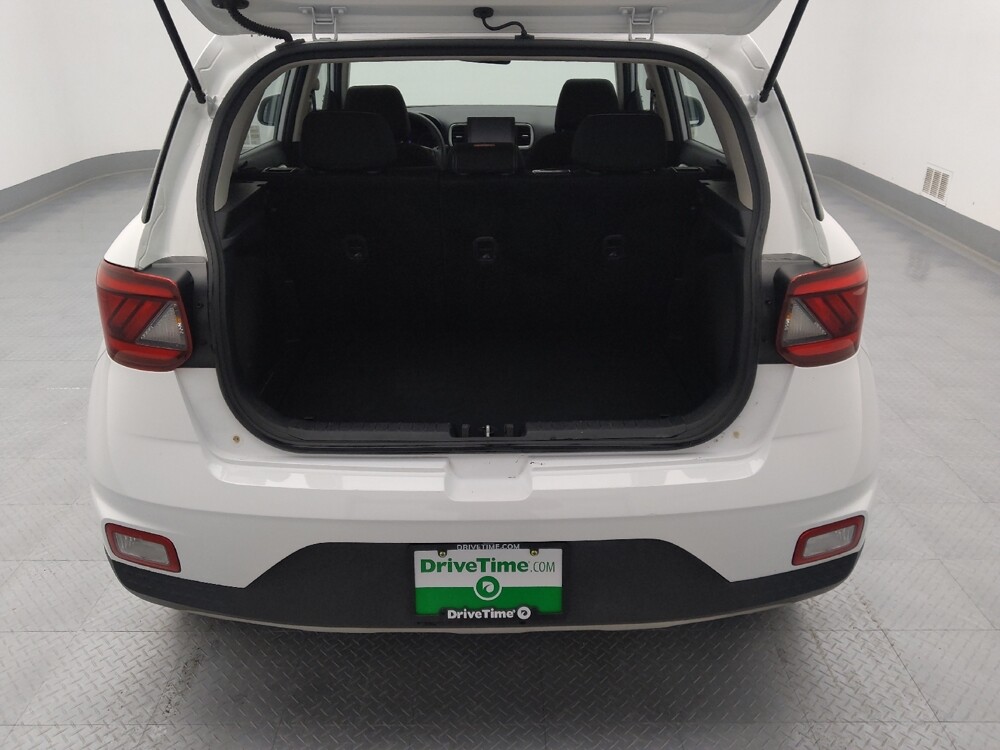 2020 Hyundai Venue in Wichita, KS 67207 - 18084153 29