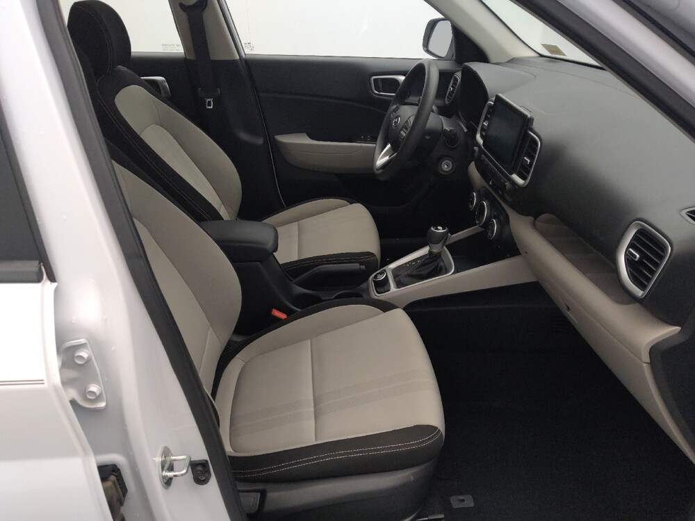 2020 Hyundai Venue in Wichita, KS 67207 - 18084153 21