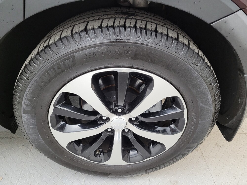 2017 Kia Sorento in Lexington, KY 40509 - 18084154 31