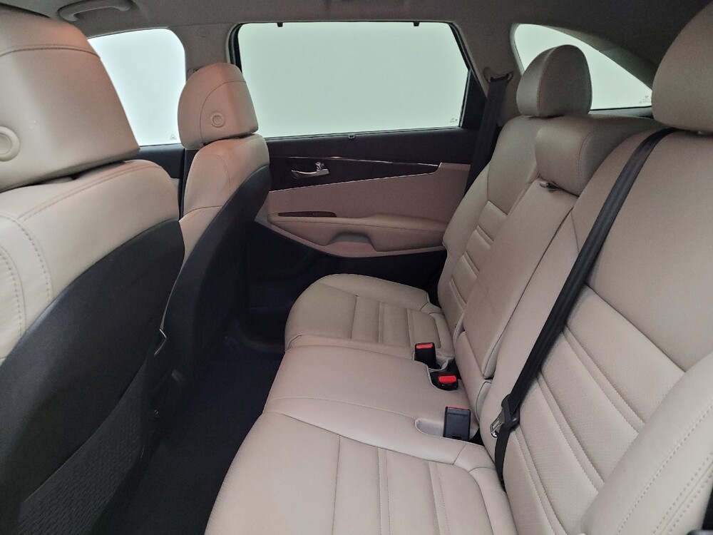 2017 Kia Sorento in Lexington, KY 40509 - 18084154 18