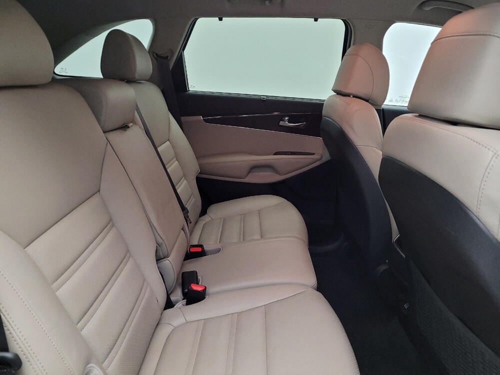 2017 Kia Sorento in Lexington, KY 40509 - 18084154 19