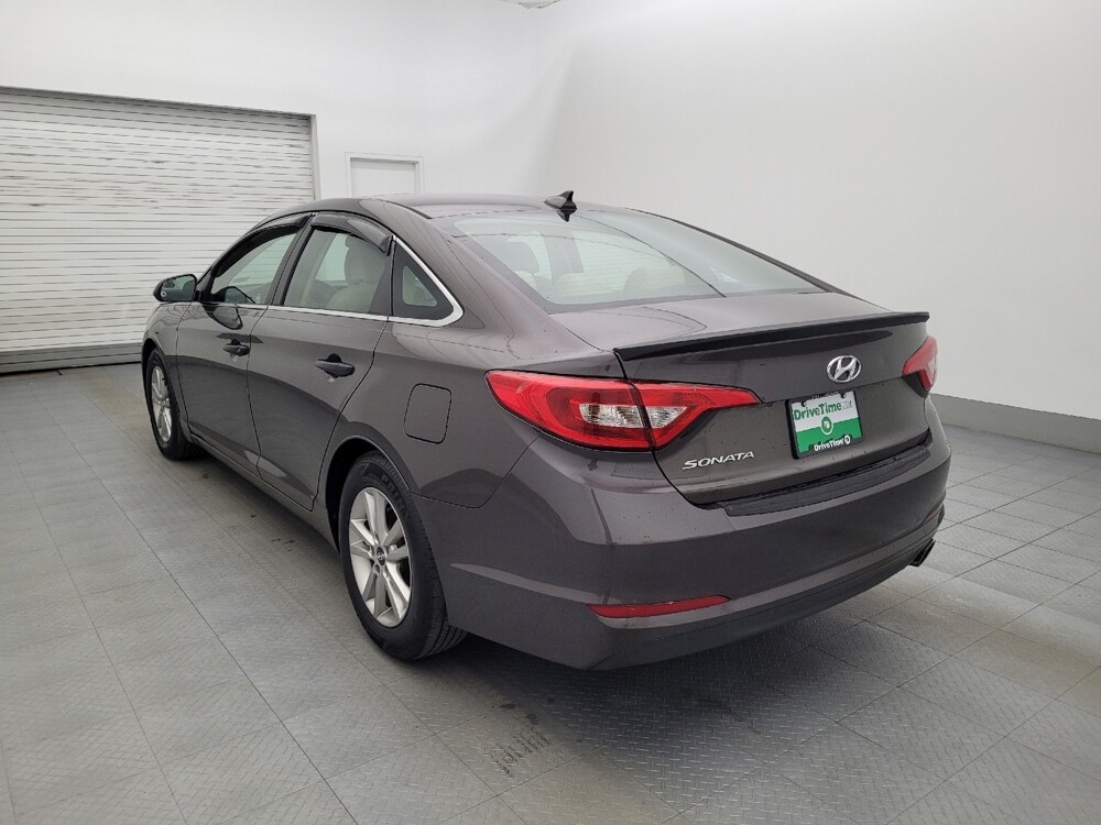2017 Hyundai Sonata in Tampa, FL 33619 - 18084158 5