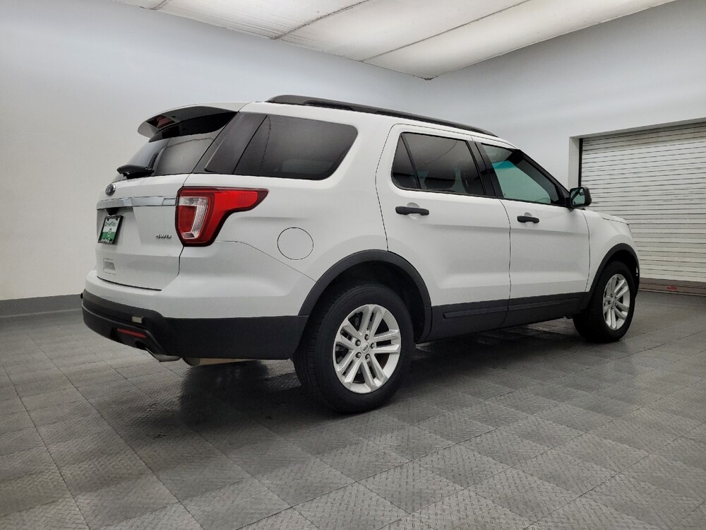 2017 Ford Explorer in Tucson, AZ 85705 - 18084187 10