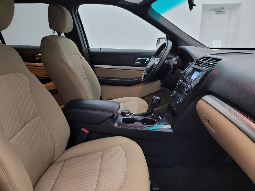 2017 Ford Explorer in Tucson, AZ 85705 - 18084187 21