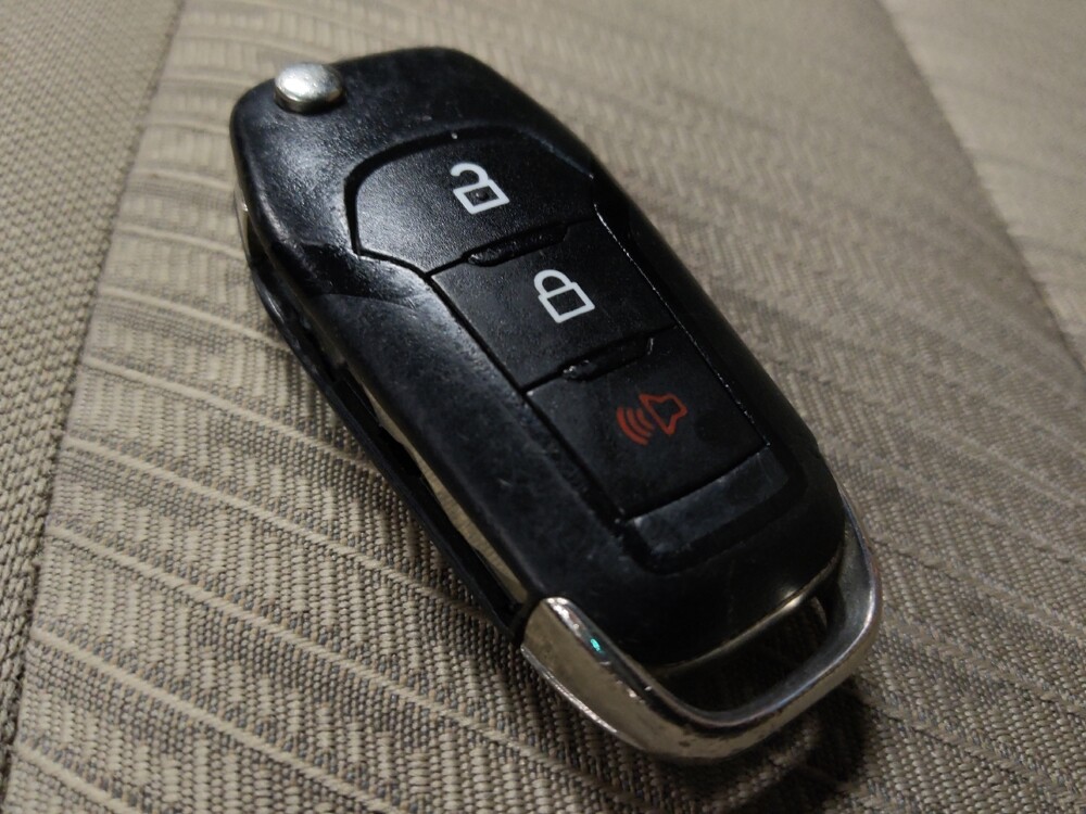 2017 Ford Explorer in Tucson, AZ 85705 - 18084187 32