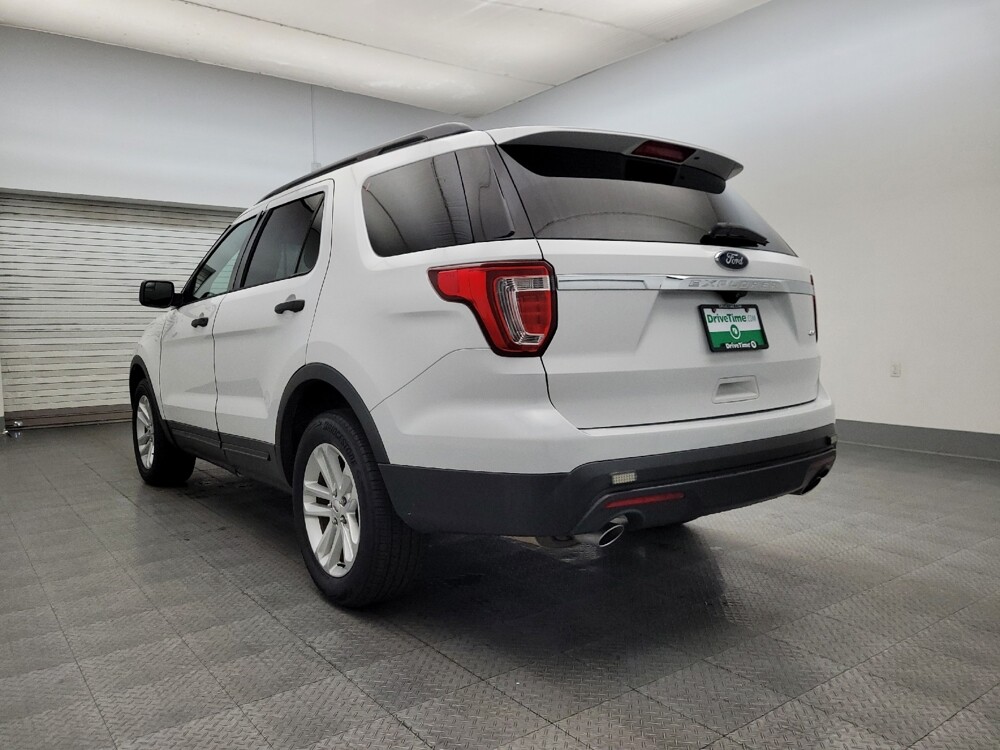 2017 Ford Explorer in Tucson, AZ 85705 - 18084187 5