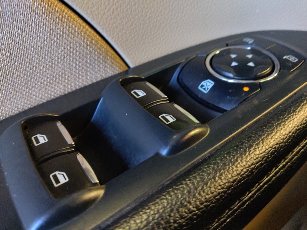 2017 Ford Explorer in Tucson, AZ 85705 - 18084187 27