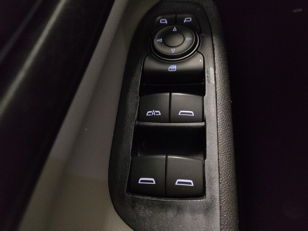 2019 Chevrolet Equinox in Union City, GA 30291 - 18084193 27