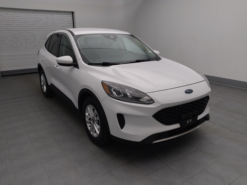 2020 Ford Escape in Wichita, KS 67207 - 18084198 13