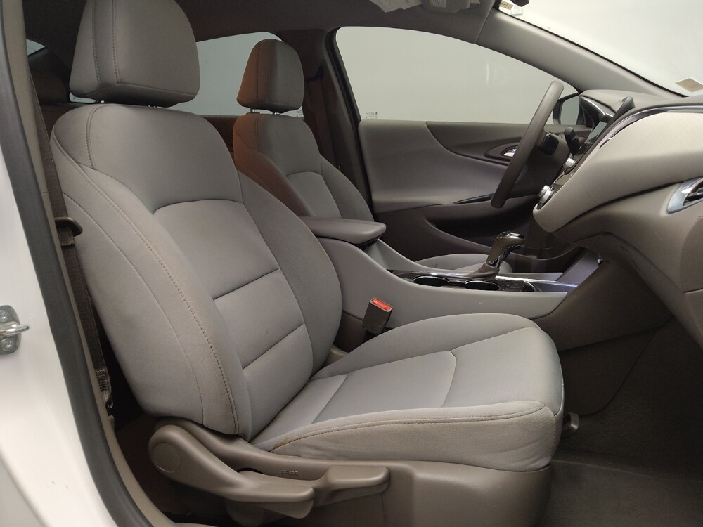 2020 Chevrolet Malibu in Fort Worth, TX 76116 - 18084206 21
