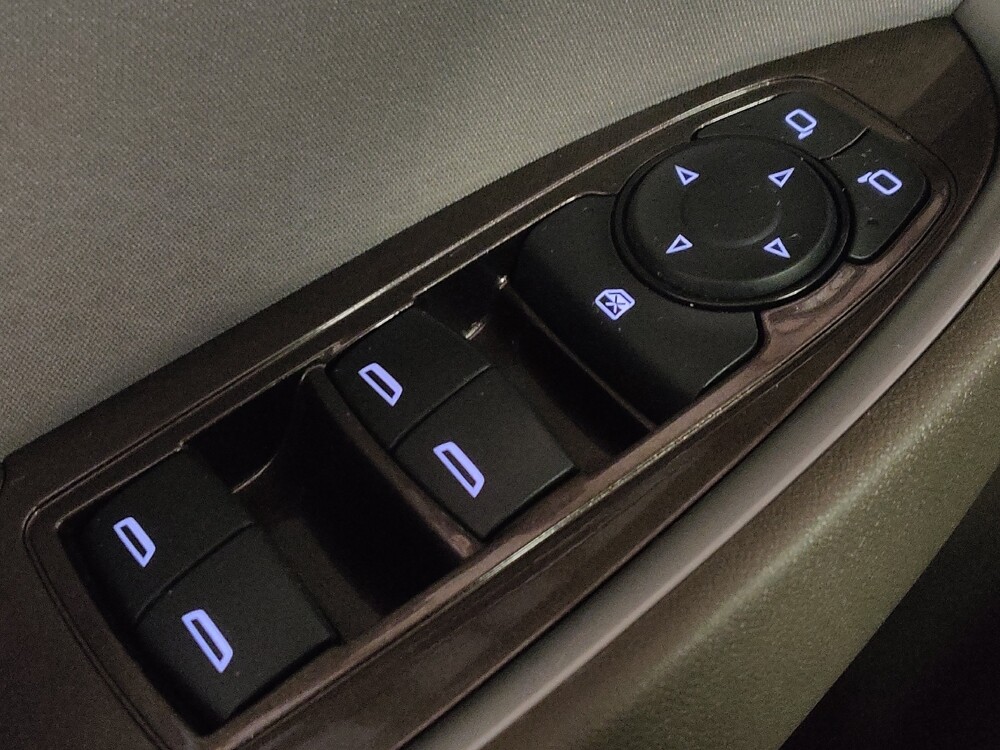 2018 Chevrolet Malibu in Houston, TX 77074 - 18084226 27