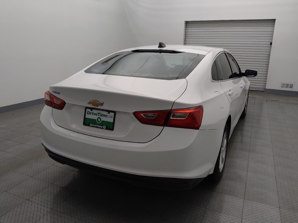 2018 Chevrolet Malibu in Houston, TX 77074 - 18084226 7