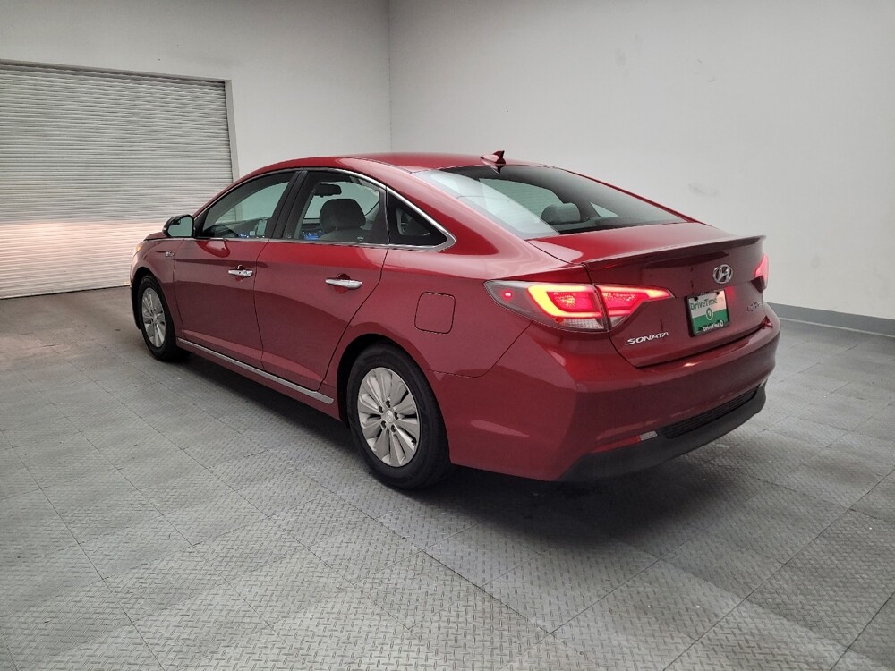 2016 Hyundai Sonata in Montclair, CA 91763 - 18084239 5