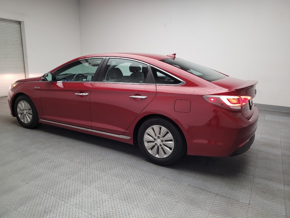 2016 Hyundai Sonata in Montclair, CA 91763 - 18084239 3