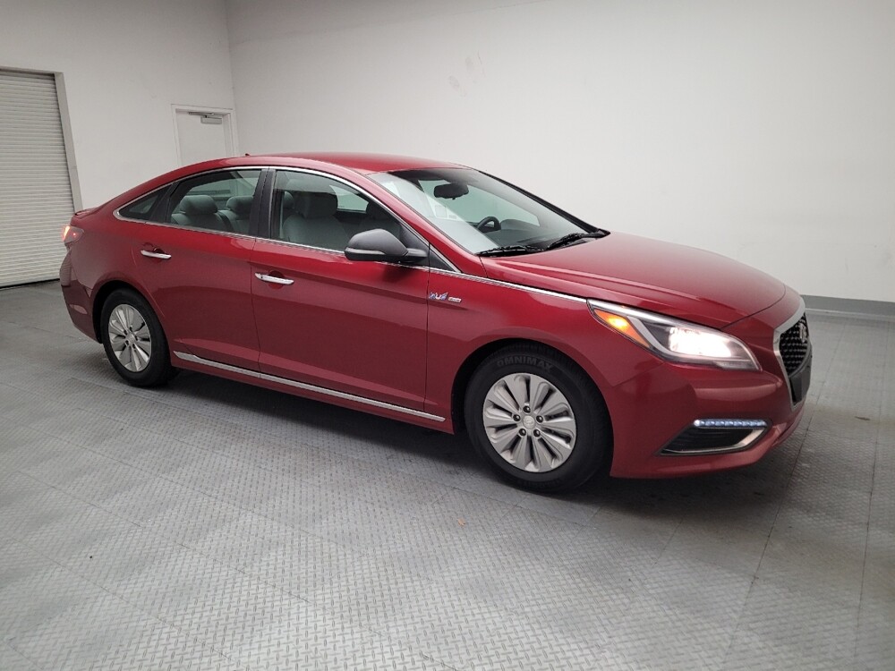 2016 Hyundai Sonata in Montclair, CA 91763 - 18084239 11