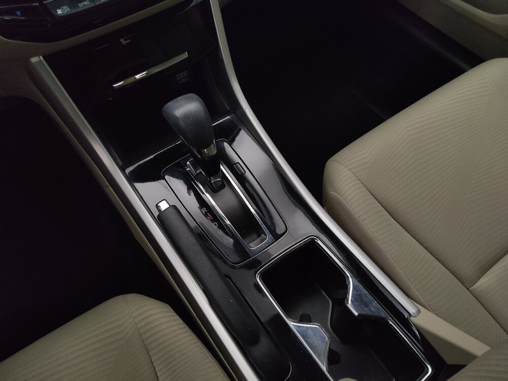 2017 Honda Accord in Midlothian, IL 60445 - 18084246 26