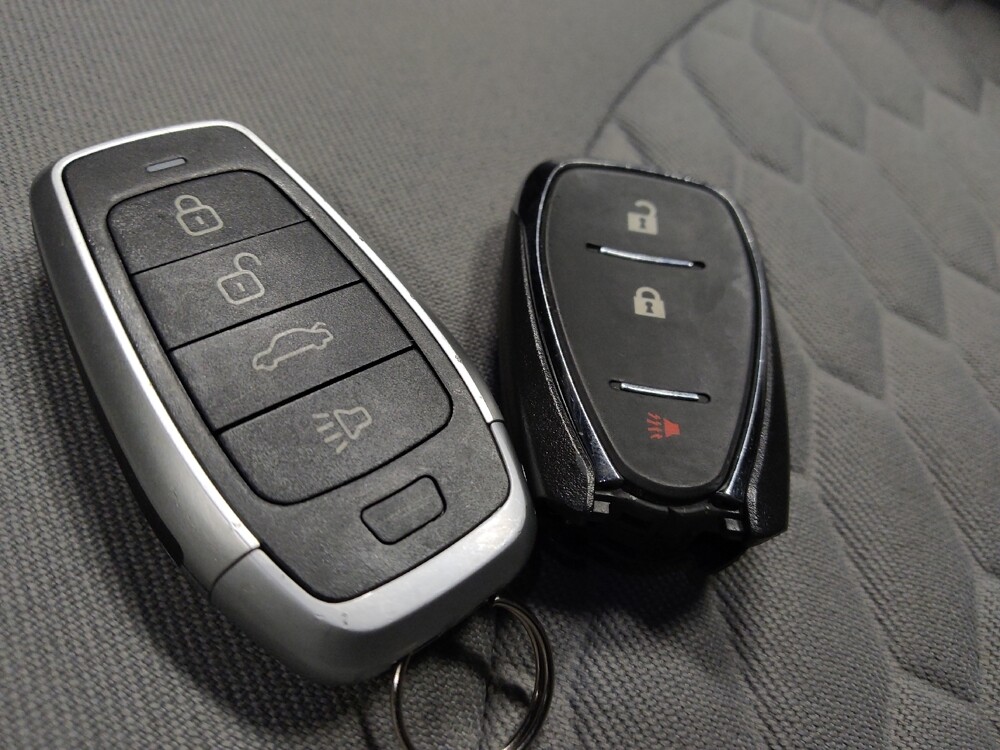 2020 Chevrolet Equinox in Mesa, AZ 85210 - 18084250 32