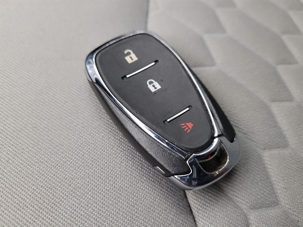 2019 Chevrolet Equinox in Phoenix, AZ 85015 - 18084251 32