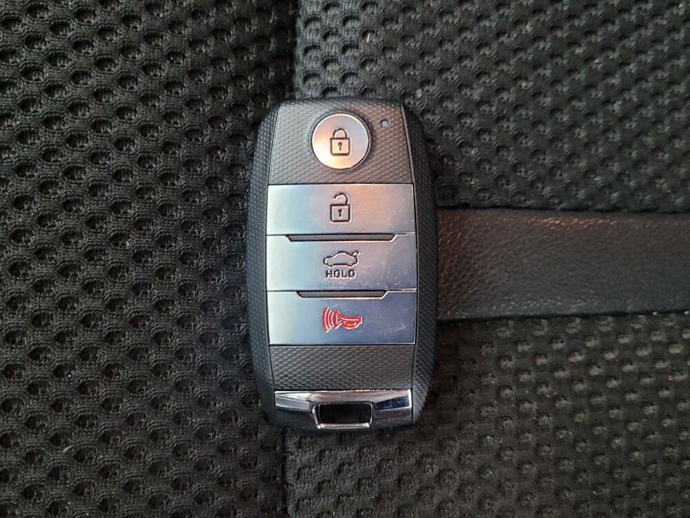 2019 Kia Optima in Madison, TN 37115 - 18084273 32