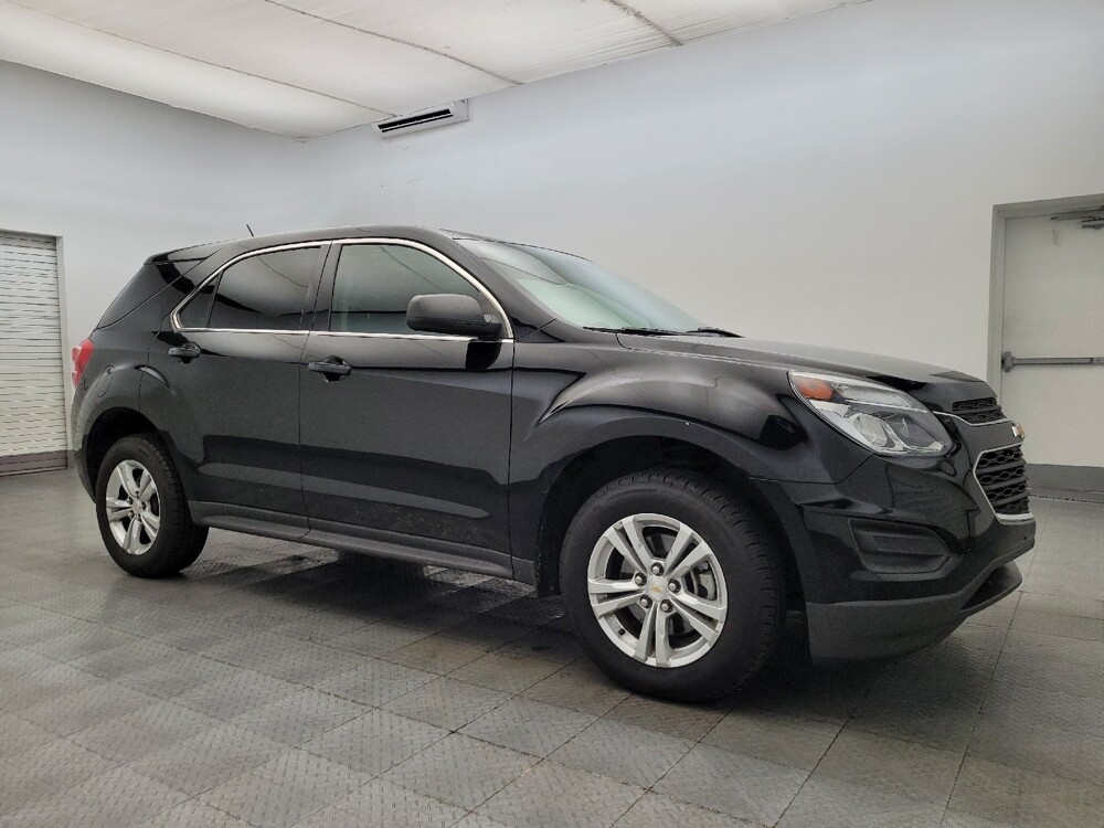 2017 Chevrolet Equinox in Glendale, AZ 85301 - 18084275 11