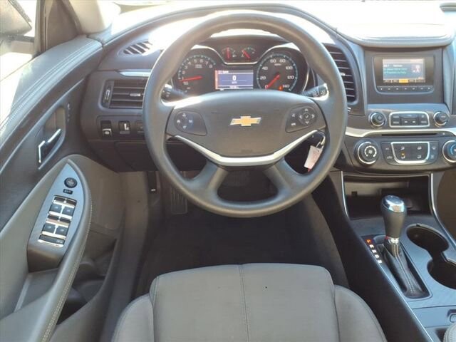 2015 Chevrolet Impala in Troy, IL 62294-1376 - 18084282 3