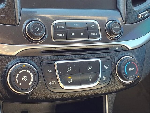 2015 Chevrolet Impala in Troy, IL 62294-1376 - 18084282 7