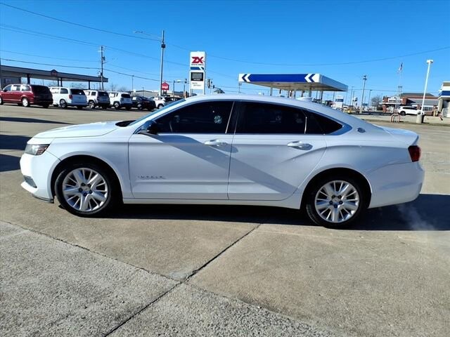 2015 Chevrolet Impala in Troy, IL 62294-1376 - 18084282 19