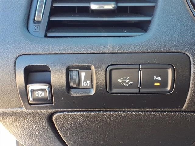 2015 Chevrolet Impala in Troy, IL 62294-1376 - 18084282 16