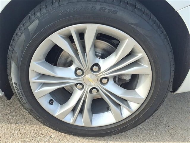 2014 Chevrolet Impala in Troy, IL 62294-1376 - 18084283 21