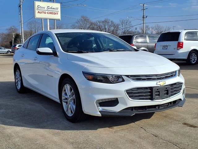 2018 Chevrolet Malibu in Troy, IL 62294-1376 - 18084284 26