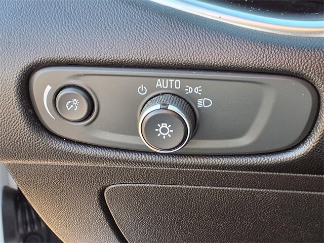 2018 Chevrolet Malibu in Troy, IL 62294-1376 - 18084284 43