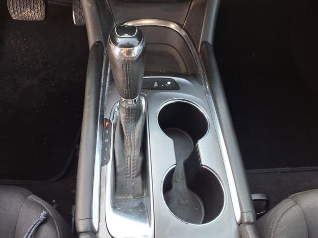 2018 Chevrolet Malibu in Troy, IL 62294-1376 - 18084284 10