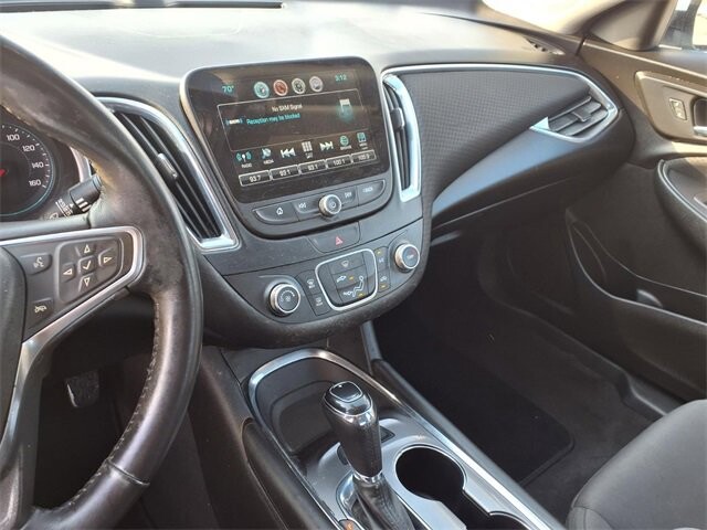 2018 Chevrolet Malibu in Troy, IL 62294-1376 - 18084284 31