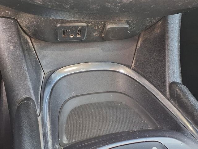 2018 Chevrolet Malibu in Troy, IL 62294-1376 - 18084284 9