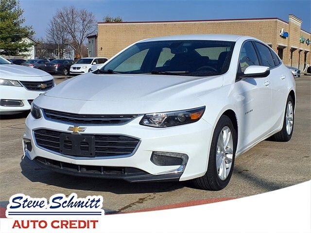2018 Chevrolet Malibu in Troy, IL 62294-1376 - 18084284 28