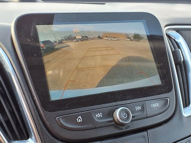 2018 Chevrolet Malibu in Troy, IL 62294-1376 - 18084284 7