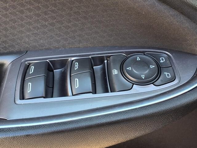 2018 Chevrolet Malibu in Troy, IL 62294-1376 - 18084284 18