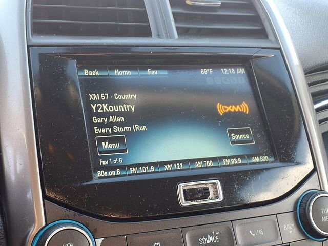 2013 Chevrolet Malibu in Troy, IL 62294-1376 - 18084289 5